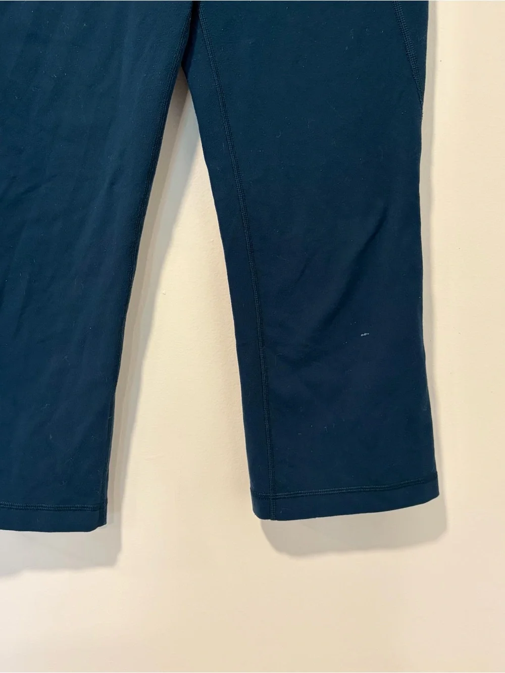 Lululemon teal Cropped Leggings size 8